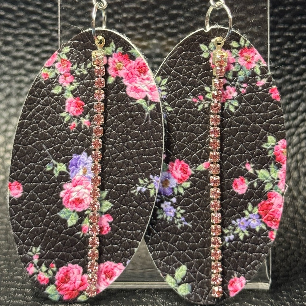 Chic Floral Black and Pink Earrings